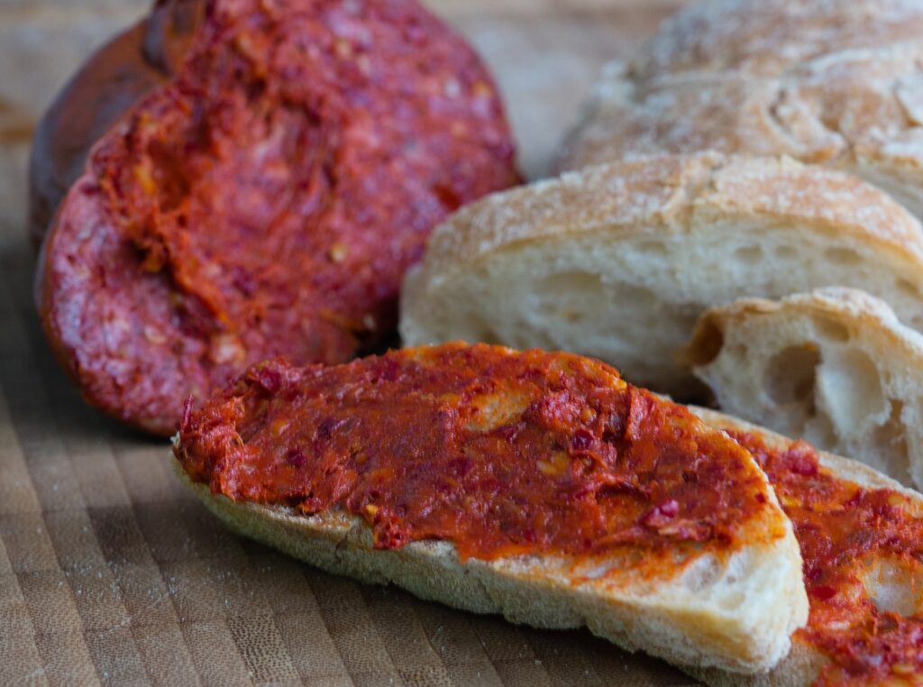 Nduja calabrese con pane